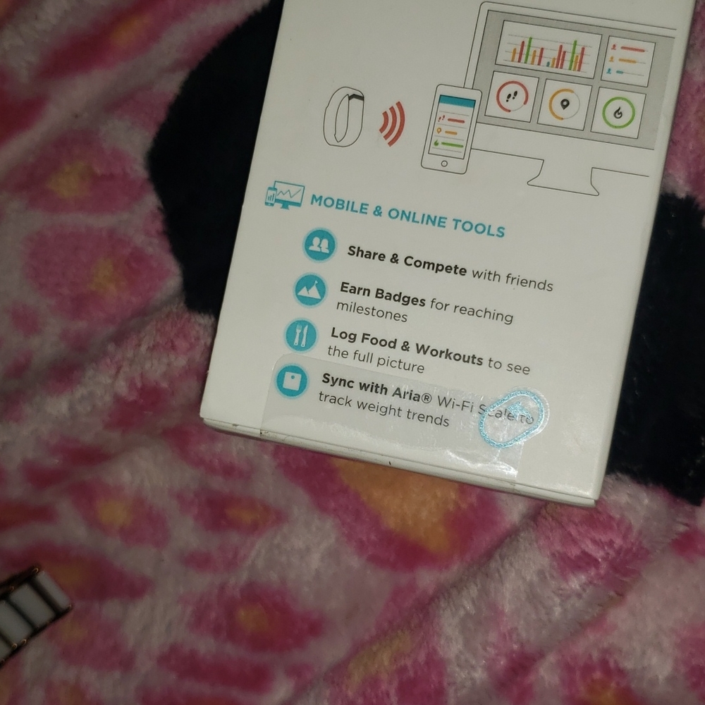 (SOLD)FitBit Flex - Picture 5 of 7